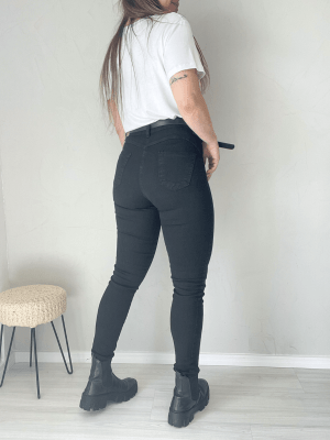 Calça Skinny Preta Básica