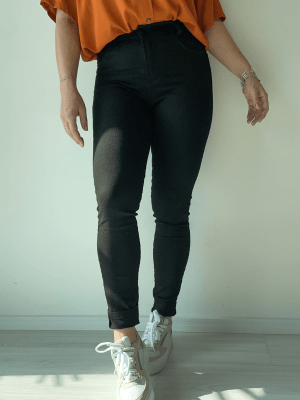 Calça Skinny Preta Básica