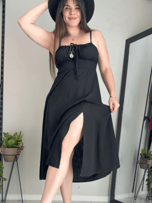 Vestido Midi Cecilia Preto